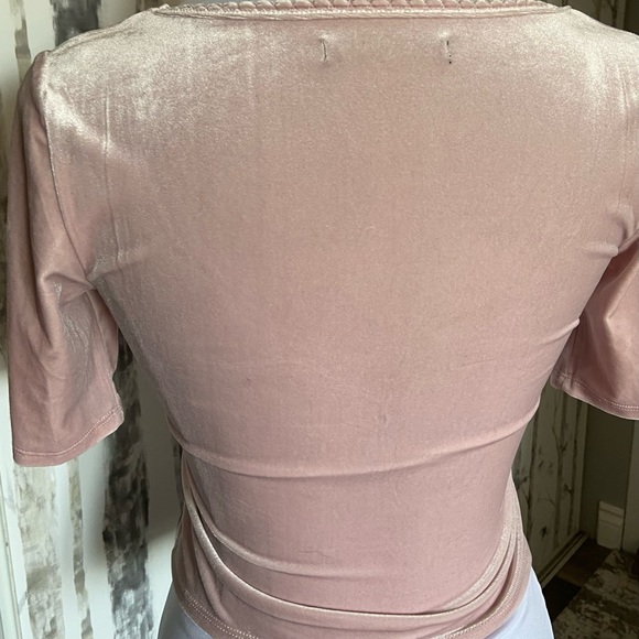 Abercrombie & Fitch velvety top🌸 - Picture 3 of 5